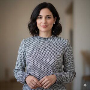 Adrianna Papell NWT Women's Medium Black White Floral Print High Neck Blouse